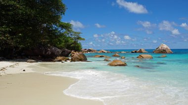 tropikal plaj anse lazio