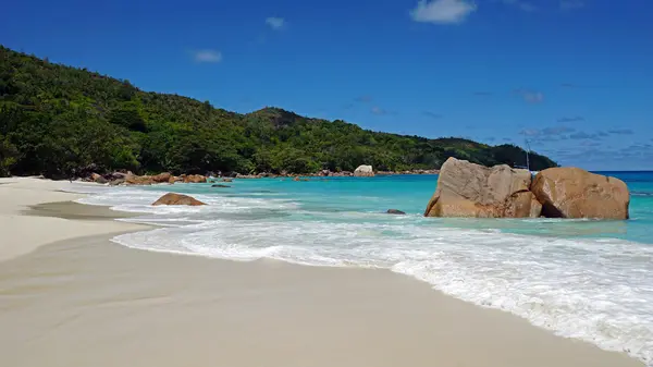 Tropikalnej plaży anse lazio — Zdjęcie stockowe