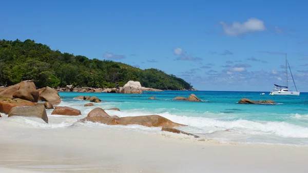 Tropical beach anse lazio — Stock Photo, Image