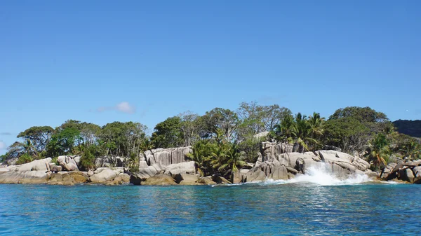 Rocas y mar — Foto de Stock