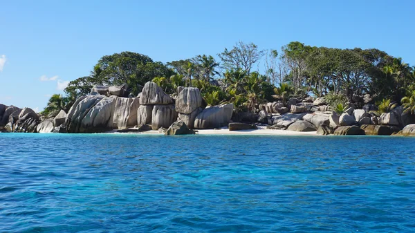 Spiaggia sull'isola — Foto Stock