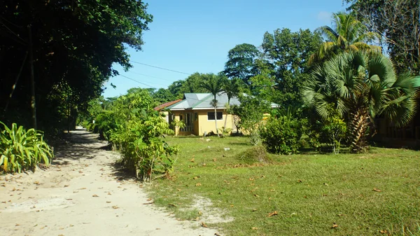 Paisaje y vivienda — Foto de Stock