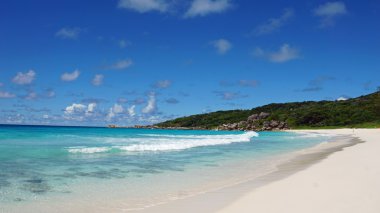 Granit kayalar üzerinde grand anse