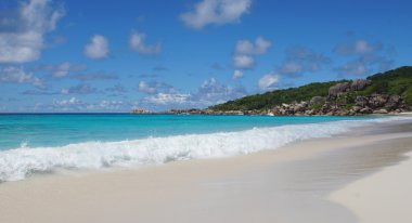 Granit kayalar üzerinde grand anse