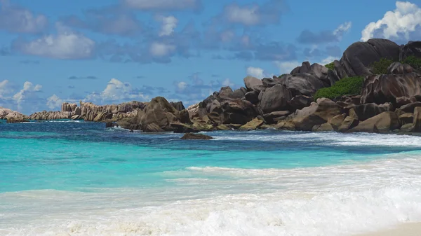 Granite rocks on grand anse — Stock Photo, Image