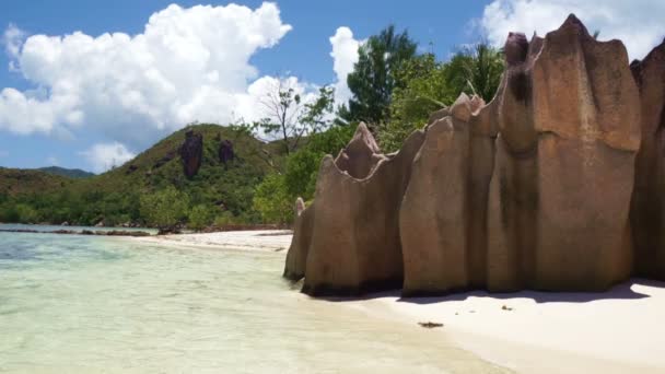 Granite rocks on seychelles — Stock Video