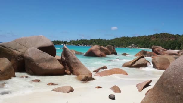 Traumhafter Strand der Seychellen — Stockvideo