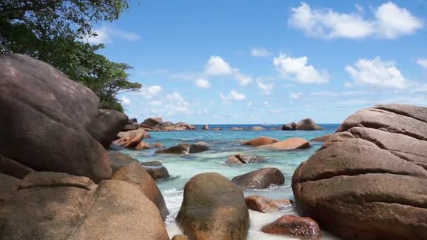 Increíble playa de seychelles — Vídeos de Stock