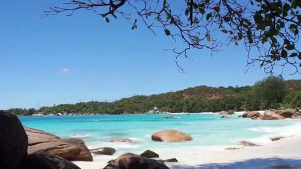 Increíble playa de seychelles — Vídeos de Stock