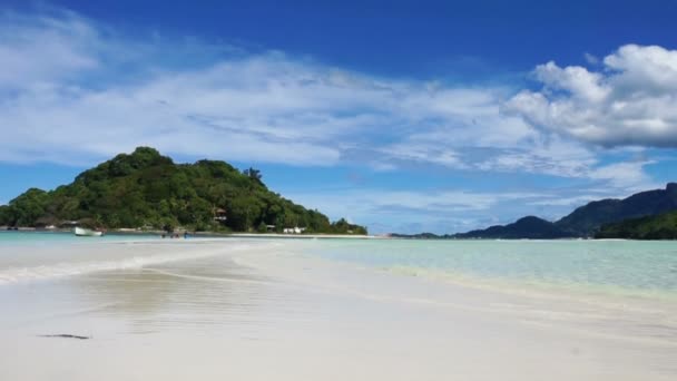 Costa de seychelles naturales — Vídeos de Stock