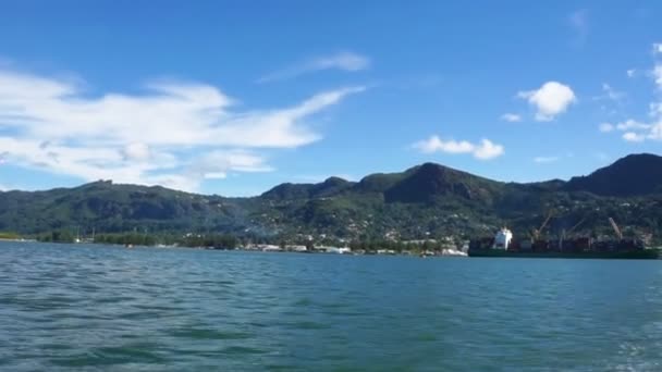 Natuurlijke kust van de Seychellen — Stockvideo