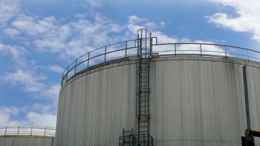 Petrokimya tesisleri,