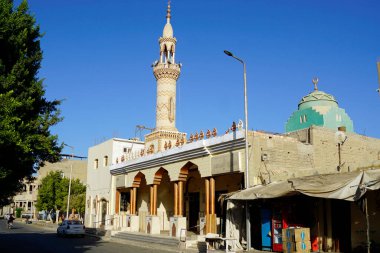 El Kureyir, Mısır - 10 Ekim 2025: Cami minaresi