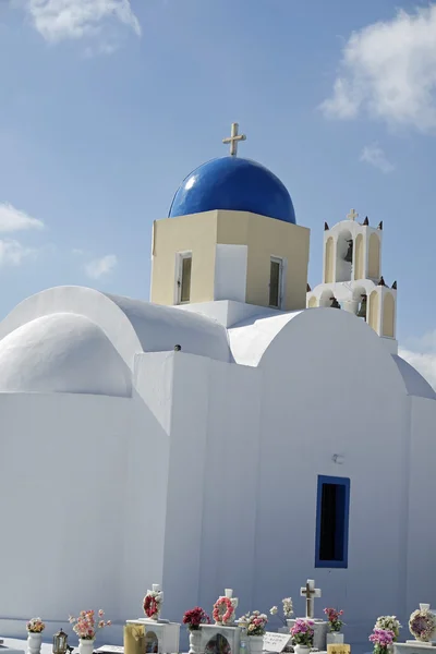 Small and traditional greece chapel in perissa — Stock Photo, Image
