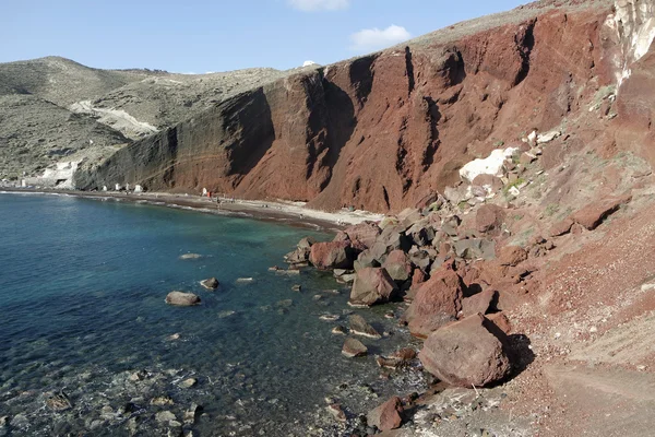 ギリシャのサントリーニ島に赤浜 — ストック写真