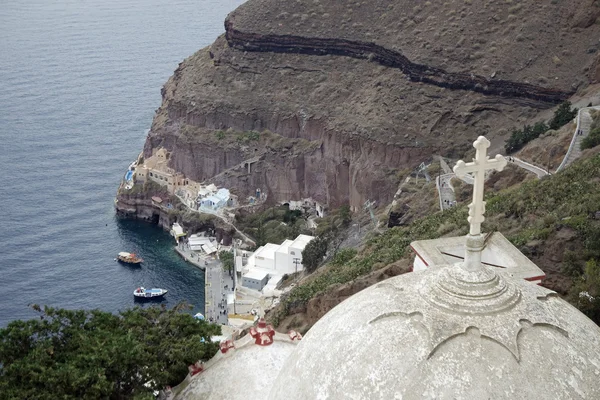 Village grec traditionnel fira sur l'île de santorin — Photo