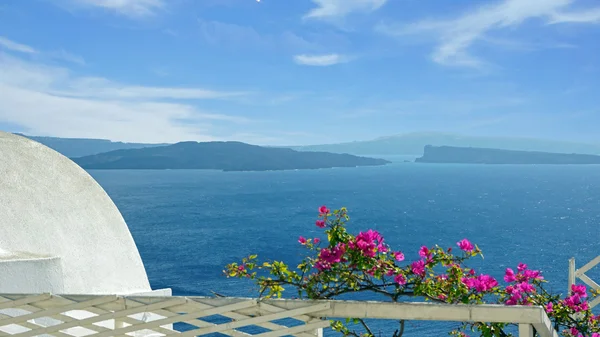 Blick über das kleine oia dorf auf der insel santorini — Stockfoto