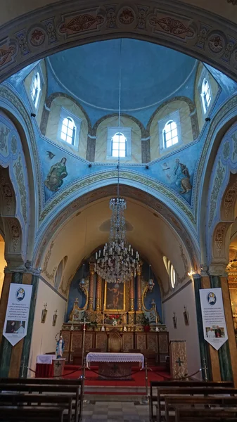 Antigua iglesia en la ciudad de fira en la isla santorini —  Fotos de Stock