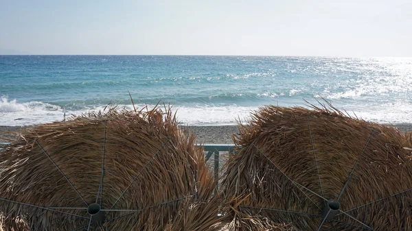 Poza sezonem do Grecja turystyka na wyspie santorini — Zdjęcie stockowe
