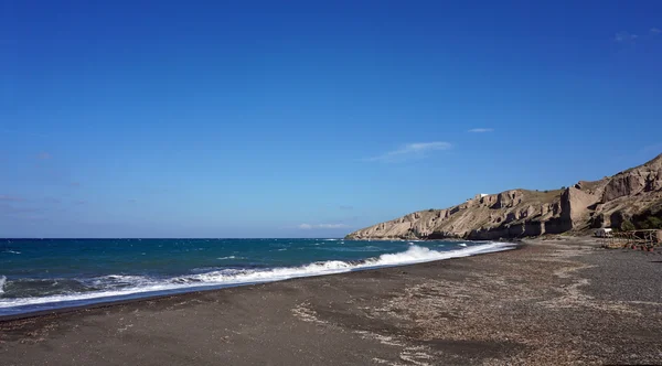 Plage sauvage et naturelle de porto castello sur santorini — Photo