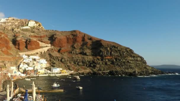 Costa de santorini isla en Grecia — Vídeos de Stock