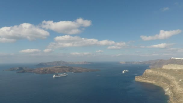 Kust van santorini eiland in Griekenland — Stockvideo
