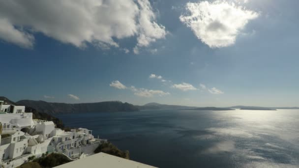 Oia pueblo en la isla de Santorini — Vídeo de stock