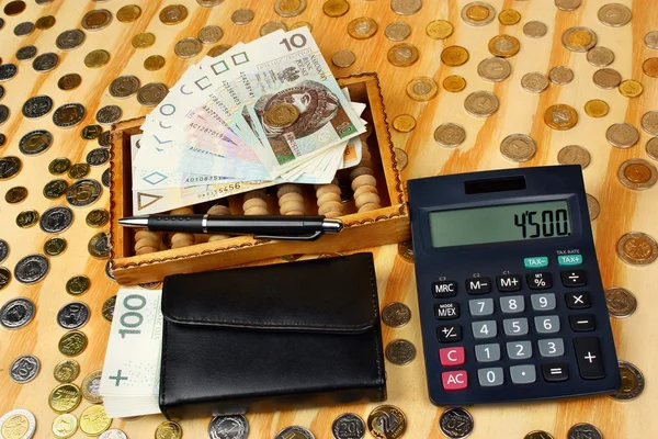 Abacus y dinero polaco —  Fotos de Stock