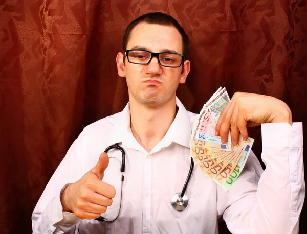 Mannelijke jonge dokter — Stockfoto