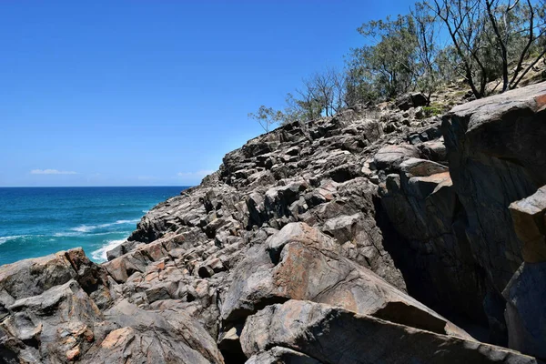 澳大利亚阳光海岸昆士兰州诺萨国家公园惊人的海岸线 — 图库照片