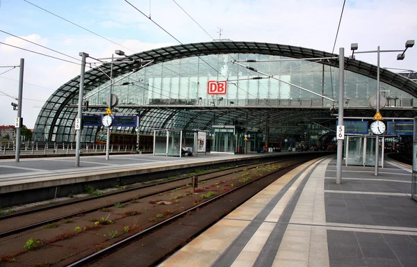 สถานีรถไฟเบอร์ลิน สถานีหลัก ( Haupthof ) — ภาพถ่ายสต็อก