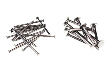 aracı beyaz zemin üzerine çivi