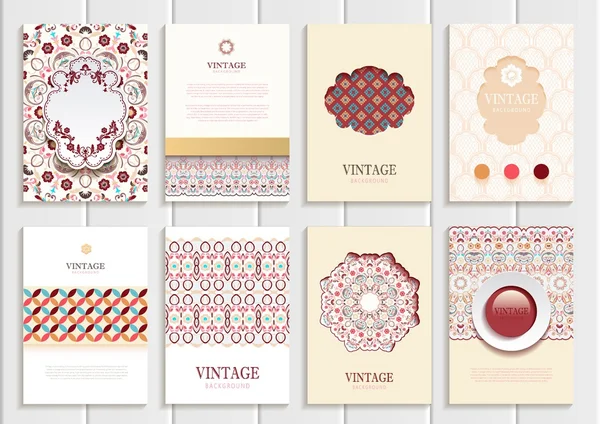 Voorraad vector set brochures in vintage stijl — Stockvector