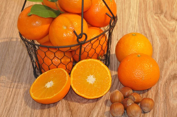 Clementines in a basket — Stock Photo, Image