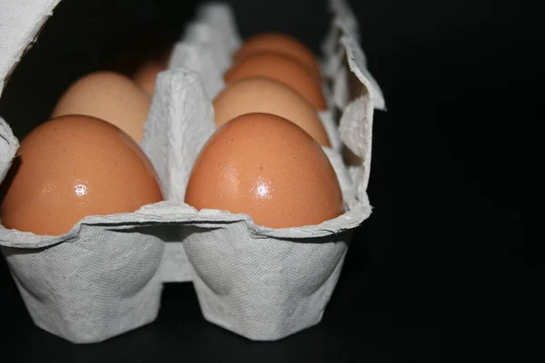 Huevos Una Caja —  Fotos de Stock