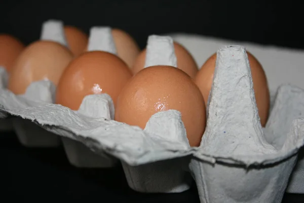 Huevos Una Caja —  Fotos de Stock