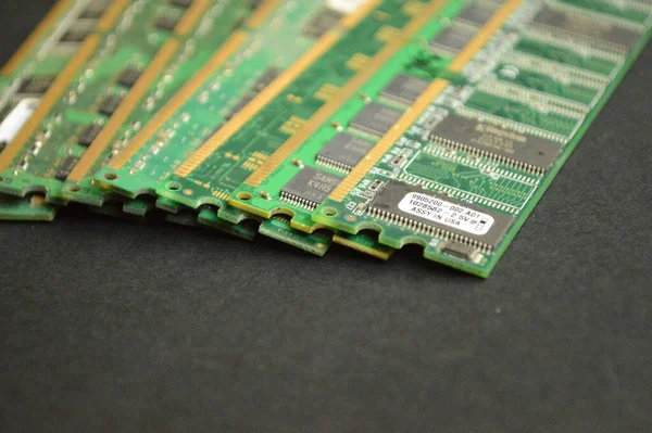 işlemcili elektronik devre kartı