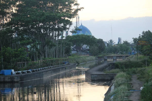 Fluxo Fluvial Cidade Kepanjen Malang Província Java Oriental Indonésia — Fotografia de Stock