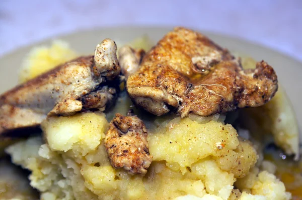 tavuk göğüs fileto patates ile
