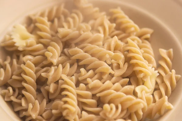 Fideos de trigo entero cocidos Fotos de stock