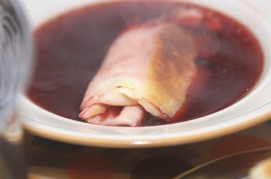 Kroket ile sıcak Pancar çorbası