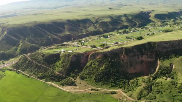 Mountains and grassland in a cloudy day. — 비디오