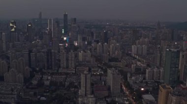 Nanjing şehrinin gece manzarası, Jiangsu, Çin.