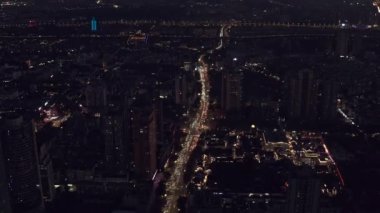 Nanjing şehrinin gece manzarası, Jiangsu, Çin.