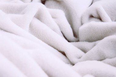 Hafif, yumuşak, hafif battaniye. Beyaz pamuk havlu dokusu