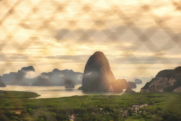 Tájkép Napkelte Phang Nga Öbölben Képernyőajtó Szempontjából Phang Nga Tartományban — Stock Fotó