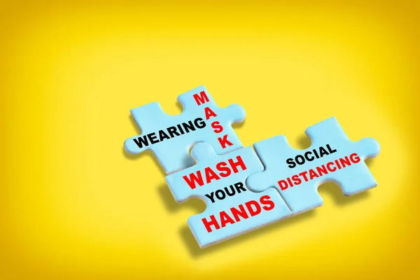 Usando Máscara Lavar Mãos Distanciamento Social Escrito Quebra Cabeça Azul — Fotografia de Stock