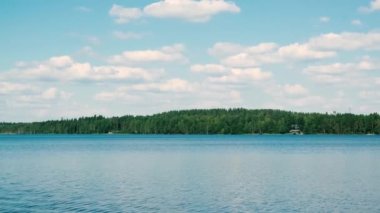 The waves of the lake are splashing.