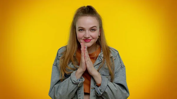 Sneaky cunning girl conspiring scheming, thinking over tricky plan pondering revenge evil joke prank — Stock Photo, Image