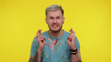 İnsan iyi şanslar diler ve bu ani rüyanın gerçekleşmesine şaşırır. Piyango kazanmasını bekler.